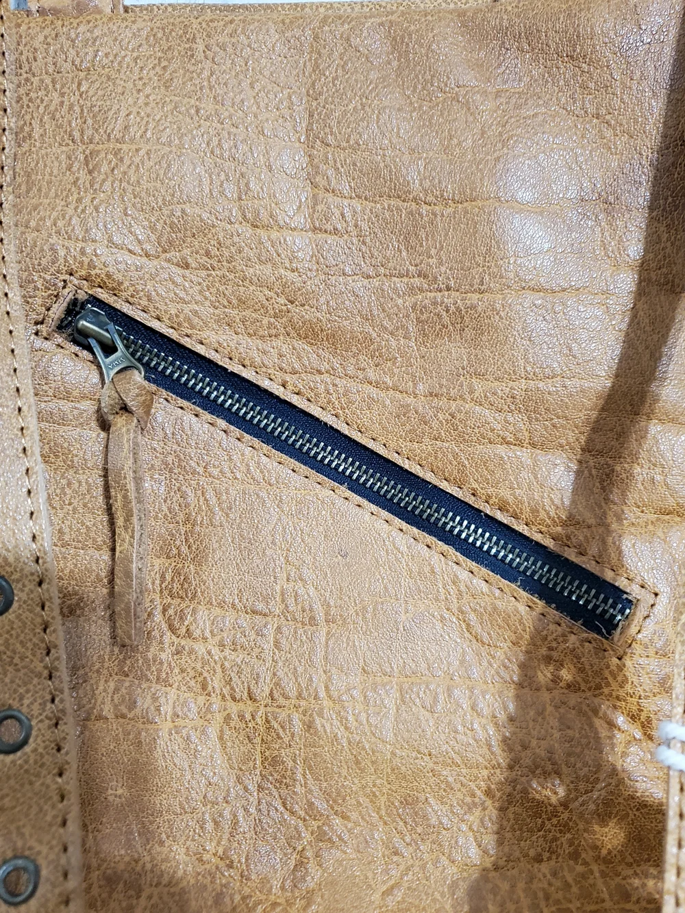 bohme textured tan